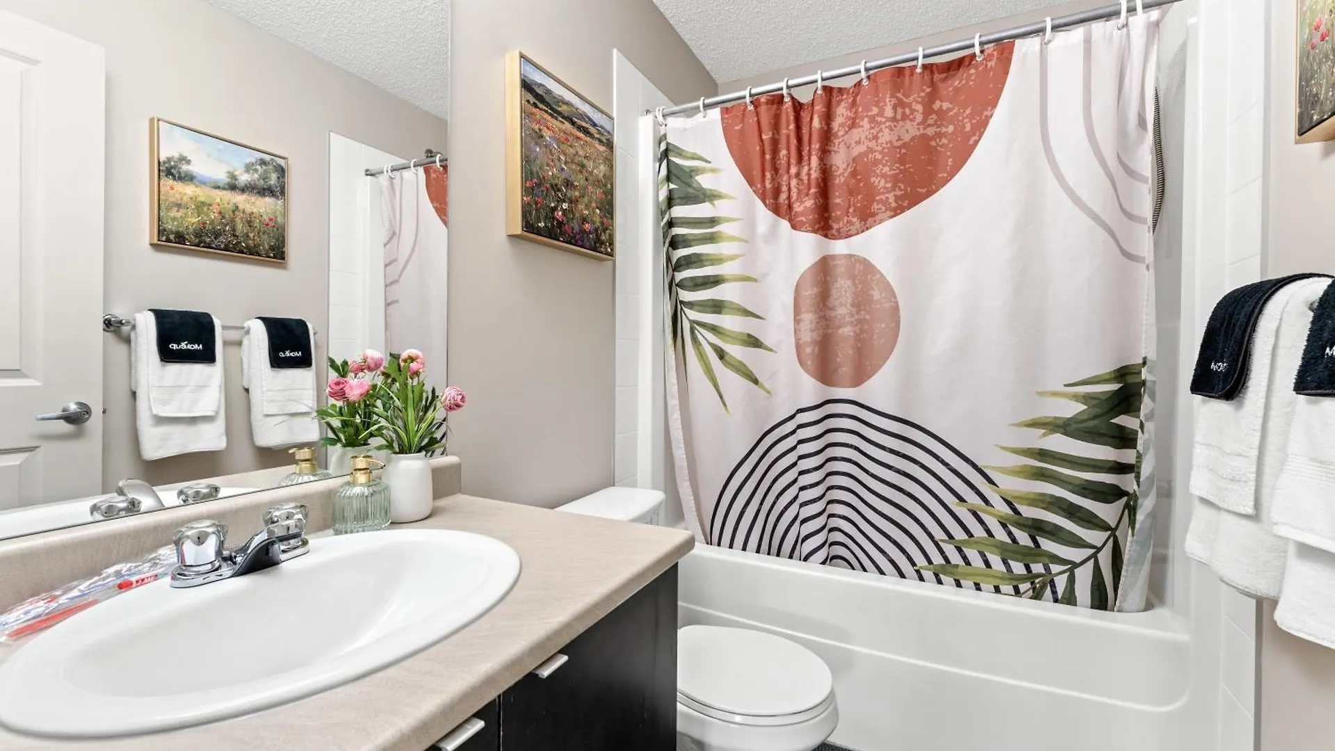 埃德蒙顿The Urban Heaven, Sleek 2Br , Ac公寓
