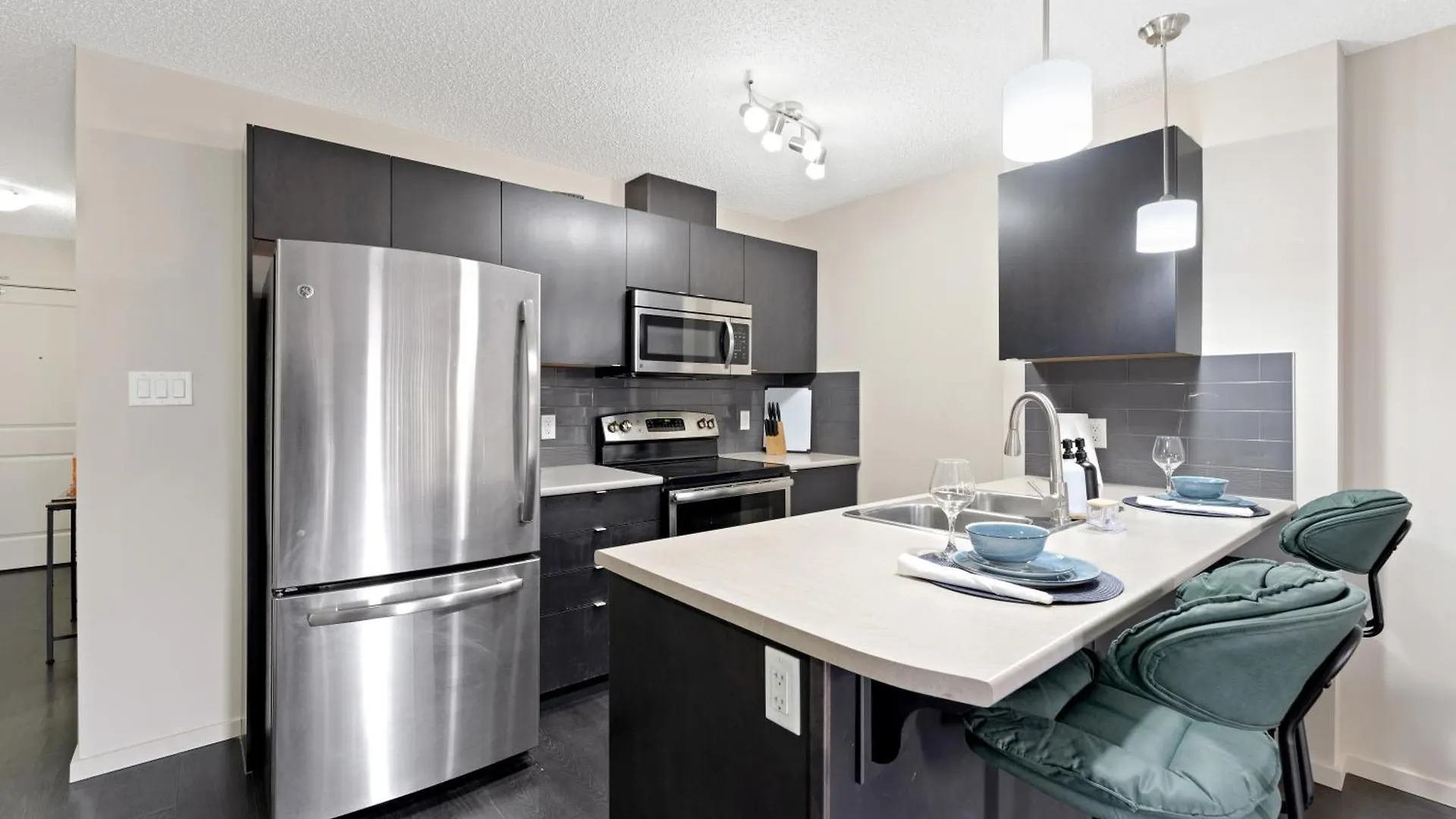 埃德蒙顿The Urban Heaven, Sleek 2Br , Ac公寓 公寓 埃德蒙顿
